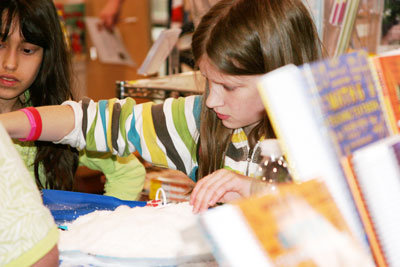 pic3 Learning about silky, snow-like polymers and how little beads become bouncy marbles.